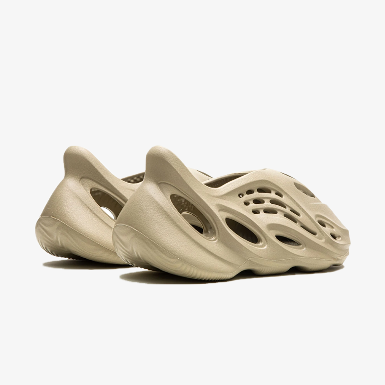 Adidas Yeezy Foam RNNR Stone Salt