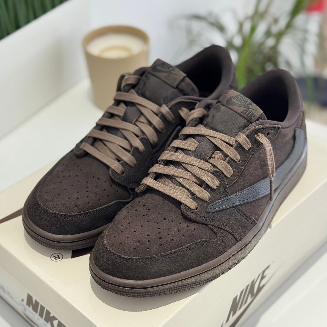 Air Jordan 1 Low OG Travis Scott Velvet Brown (USADOS)